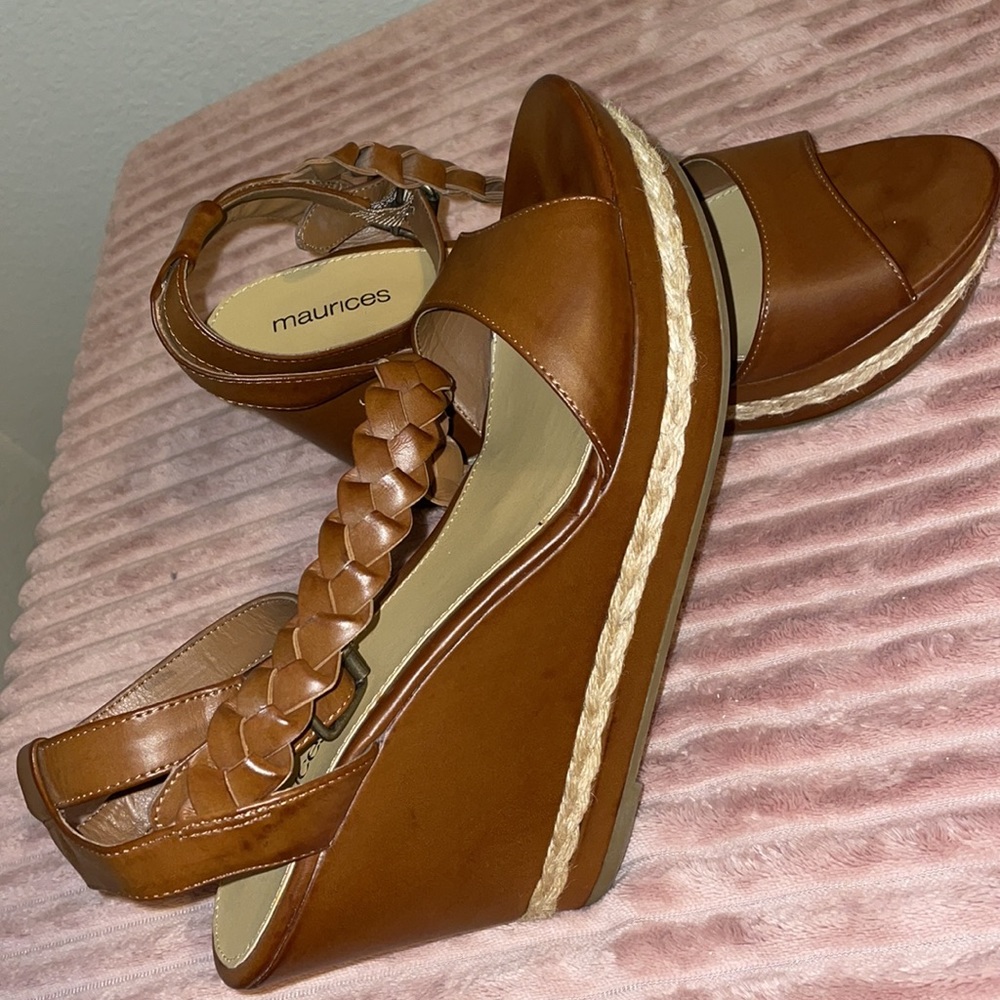 Shoes - Picture 2 of 4